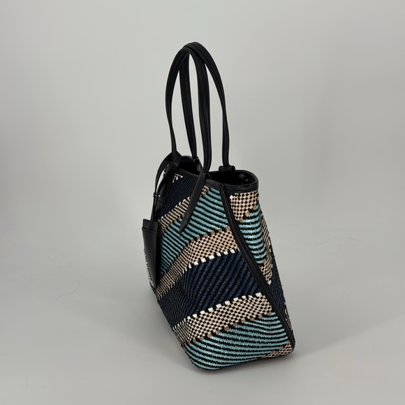 CALVIN KLEIN Jacky Raffia Straw Slouchy Tote Blue Gold Multi Bag AUTHENTIC - Picture 4 of 11